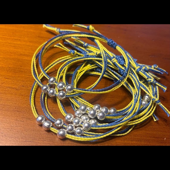 “STAND with Ukraine” string bracelet with 3 silver toned beads. Slide knot - Picture 3 of 3